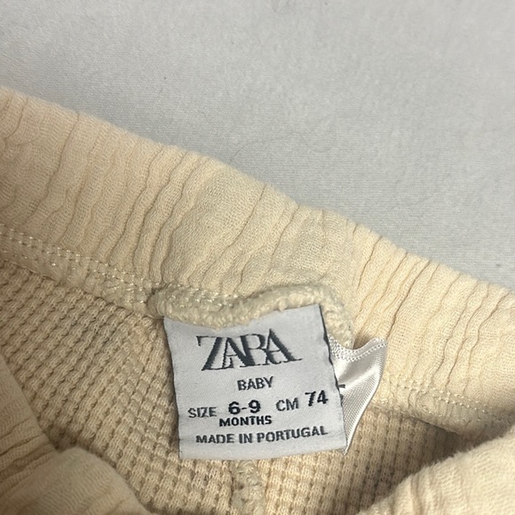 Zara Baby Cream Waffle Knit Pants - Picture 2 of 3